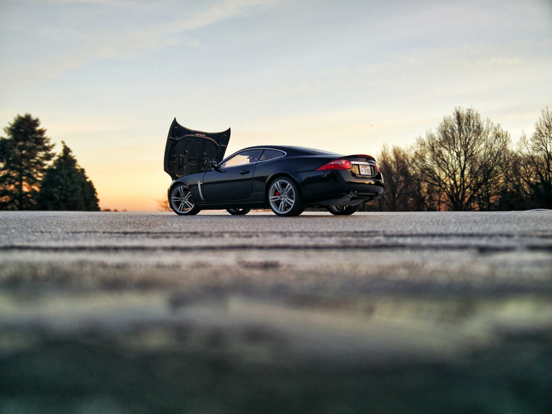 Illustration for article titled Cool as frost: The Jaguar XKR - 1:18 Autoart